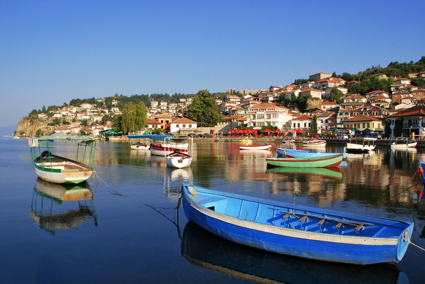 Die Idylle trügt: Ein Spaziergang in Ohrid kann ziemlich mühsam werden.