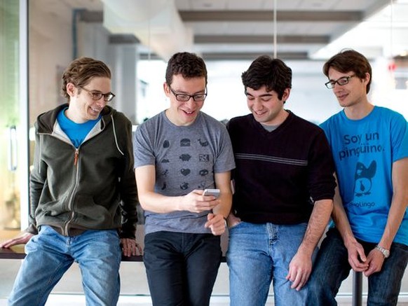 Von links: Entwickler Tyler Murphy, CEO und Mitgründer&nbsp;Luis von Ahn, &nbsp;iOS-Entwickler&nbsp;David Klionsky und Severin Hacker.