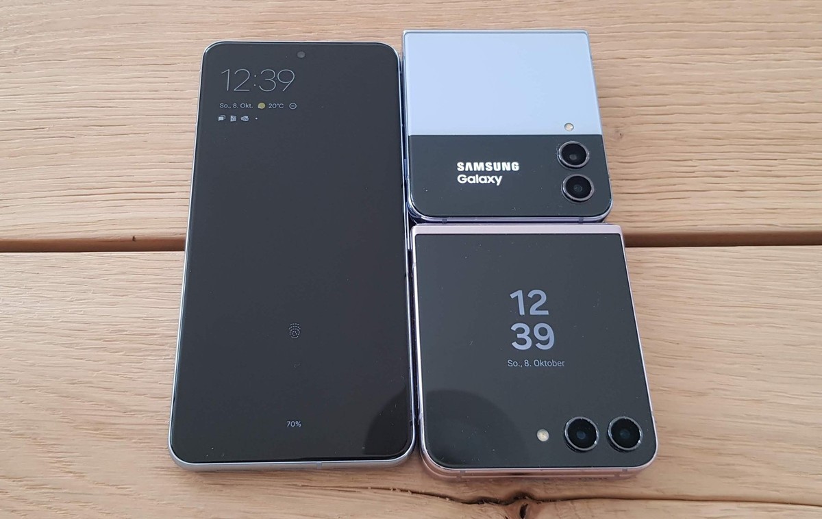 Google Pixel 8 Pro im Grössenvergleich mit Samsung Galaxy Z Flip 5