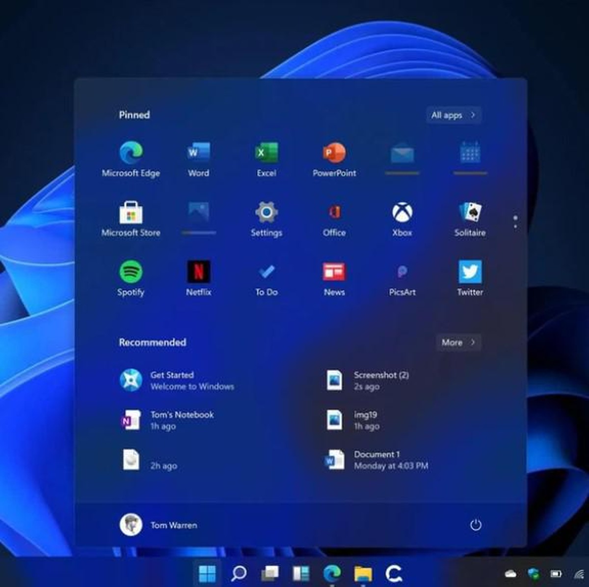 Le menu Démarrer est situé au milieu de la barre des tâches et utilise le cloud et Microsoft 365 pour afficher les fichiers récemment utilisés.