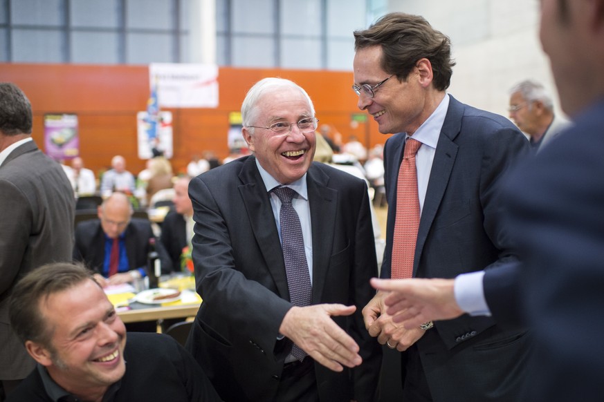 Die Nebelpetarden des Trios Blocher, Köppel, Somm – und was sie verbergen sollen