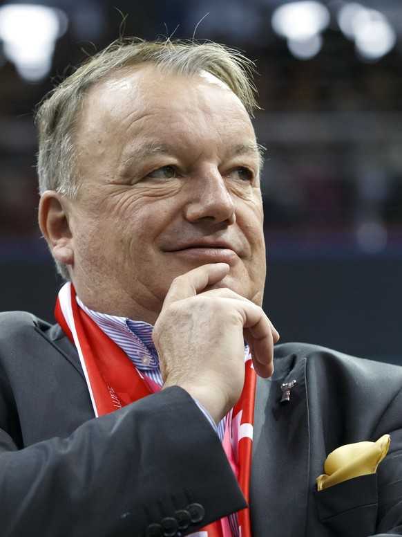 ARCHIVBILD ZUM KEYSTONE-SDA-TEXT ZU RENE STAMMBACH --- Rene Stammbach, President of Swiss Tennis, waits, during the third single tennis match of the Fed Cup World Group Semifinal match between Belarus ...