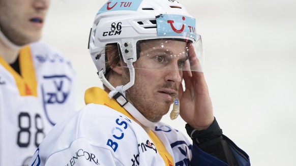 Zugs Erik Thorell reagiert waehrend dem Meisterschaftsspiel der National League zwischen den SCL Tigers und dem EV Zug, am Samstag, 3. April 2021, im Ilfisstadion in Langnau. (KEYSTONE/Marcel Bieri)