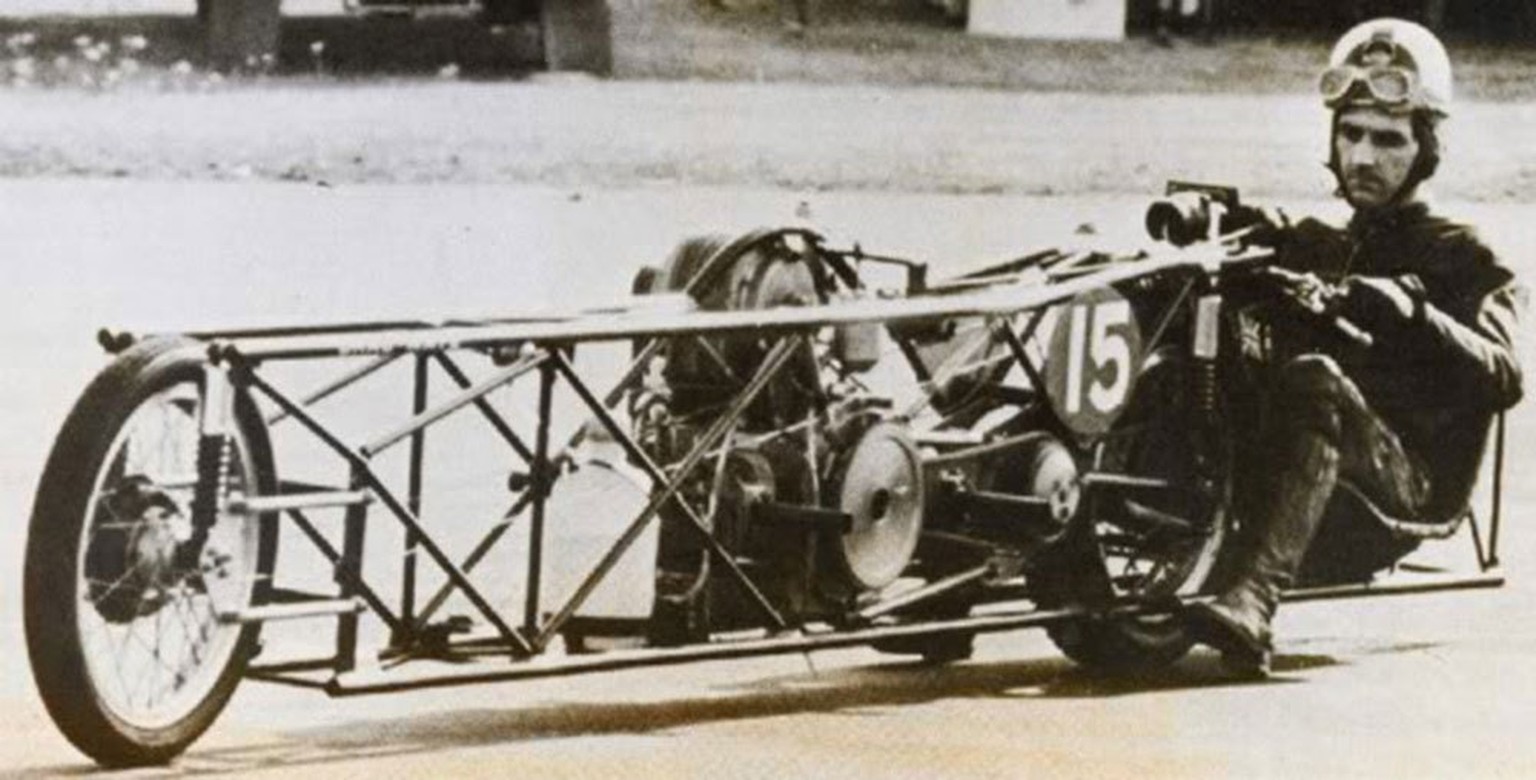 Clive Ways Motorcycle Dragster in the US in 1958.
http://onroad.hu/2014/12/20/automotor-hajtotta-ketkerekuek/