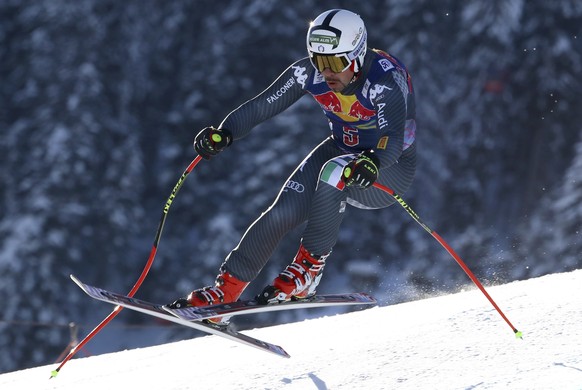 Italy&#039;s Peter Fill speeds down the course during an alpine ski, men&#039;s World Cup downhill, in Kitzbuehel, Austria, Saturday, Jan. 21, 2017. (AP Photo/Alessandro Trovati)