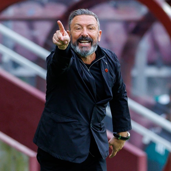 Hearts v Celtic 26.10.2025 Hearts v Celtic, SPFL Premiership. Derek McInnes PUBLICATIONxINxGERxAUTxSUIxONLY Copyright: xKennyxRamsayx NINTCHDBPICT001034072116