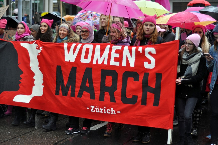 Protesters participate in the Women&#039;s March for women&#039;s rights in Zurich, Switzerland March 18, 2017. REUTERS/Brenna Hughes Neghaiwi