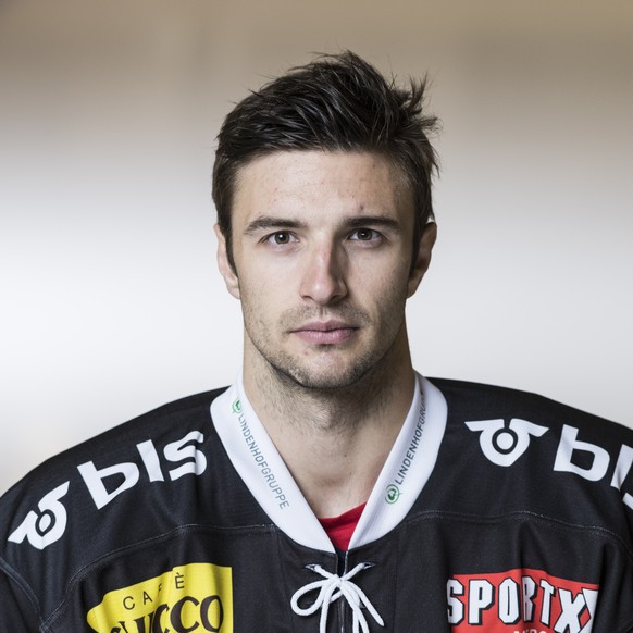 Portrait von Alain Berger, Spieler des SC Bern, am Dienstag, 14. August 2018 vor dem Training in Bern. (KEYSTONE/Alessandro della Valle)
