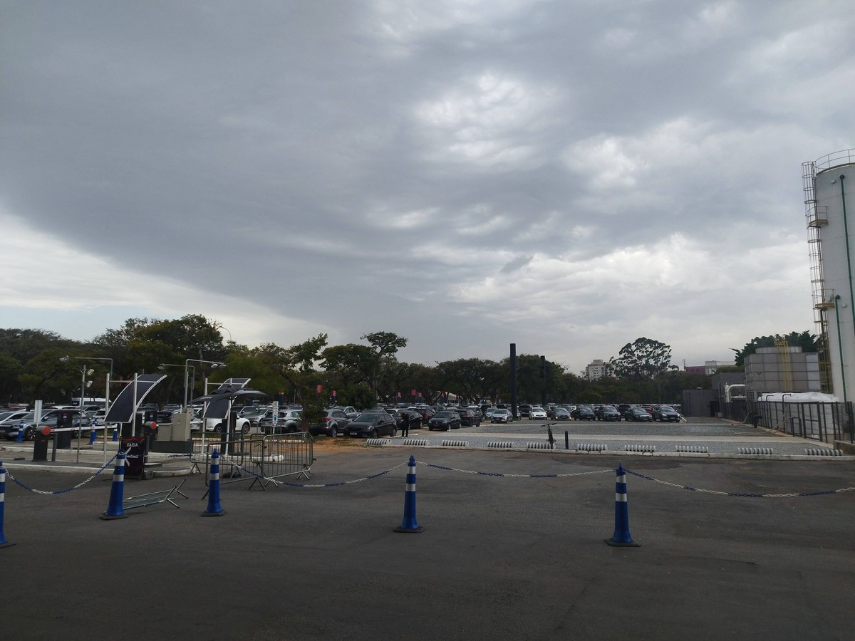 RECORD DATE NOT STATED strong winds in Sao Paulo Sao Paulo SP, 07/29/2026 - Weather/Winds/Alert/SP - Strong winds are recorded in the northern zone of Sao Paulo in the Tiete region after Civil Defense ...