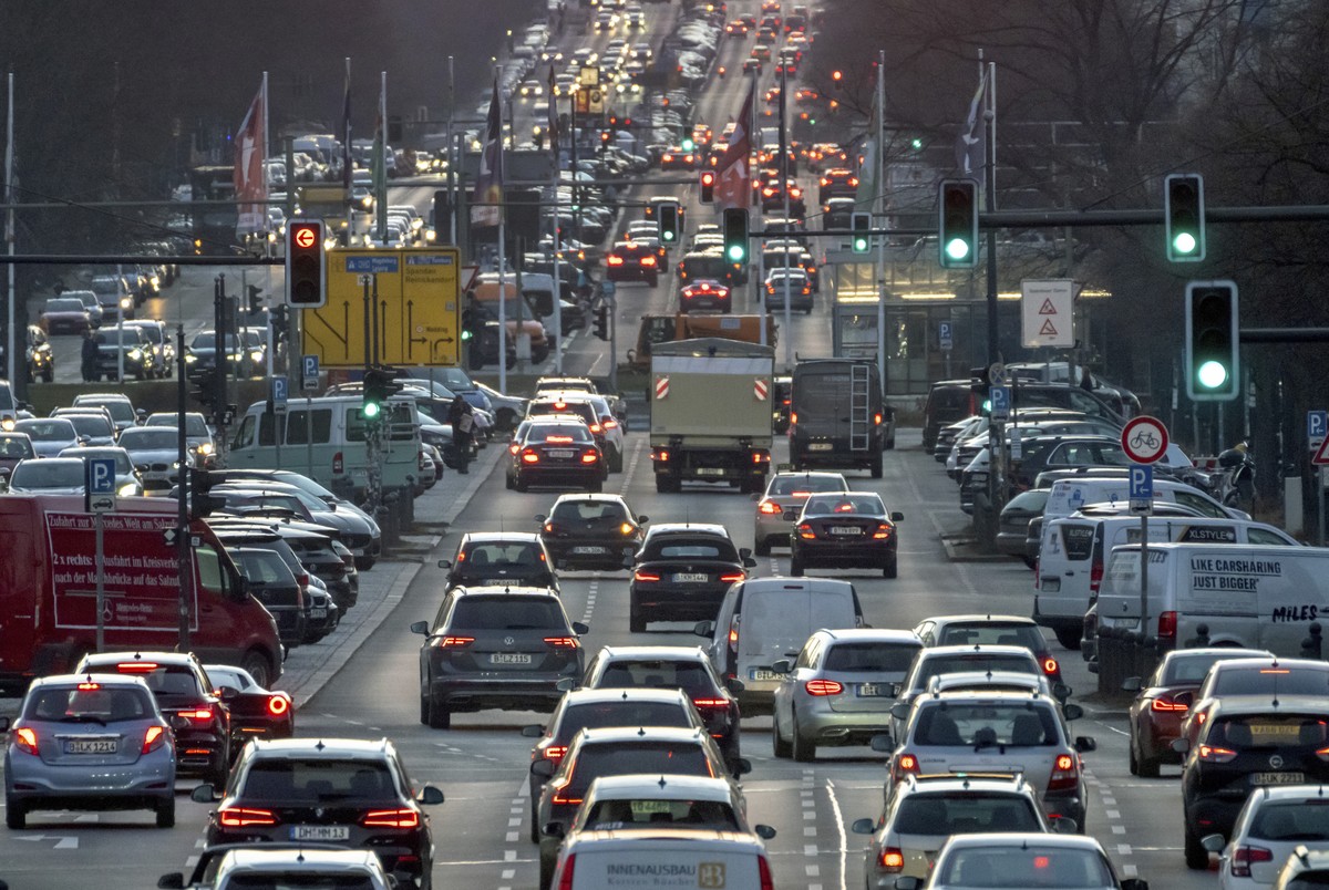 FILE -- Cars drive on the 'Strasse des 17. Juni' (Street of June 17) in Berlin, Germany, Wednesday, March 9, 2022. U.N. Secretary-General Antonio Guterres says countries scrambling to replac ...