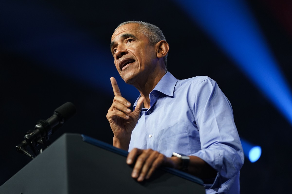Former President Barack Obama speaks at a campaign rally for Pennsylvania's Democratic gubernatorial candidate Josh Shapiro and Democratic Senate candidate Lt. Gov. John Fetterman, Saturday, Nov. ...