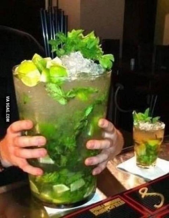 Zurück in die Zukunft: PICDUMP!\nPerfekte Glasgrösse für den ersten Drink, wenn die Gastro-Betriebe wieder öffnen dürfen...