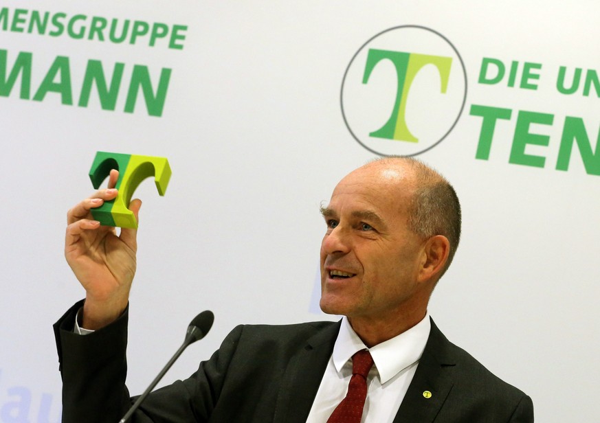 epa05584711 (FILE) A file photograph sbhowing Karl-Erivan Haub, CEO of the company group Tengelmann, answering questions of journalists during the balance press conference in Muelheim, Germany, o7 Jul ...