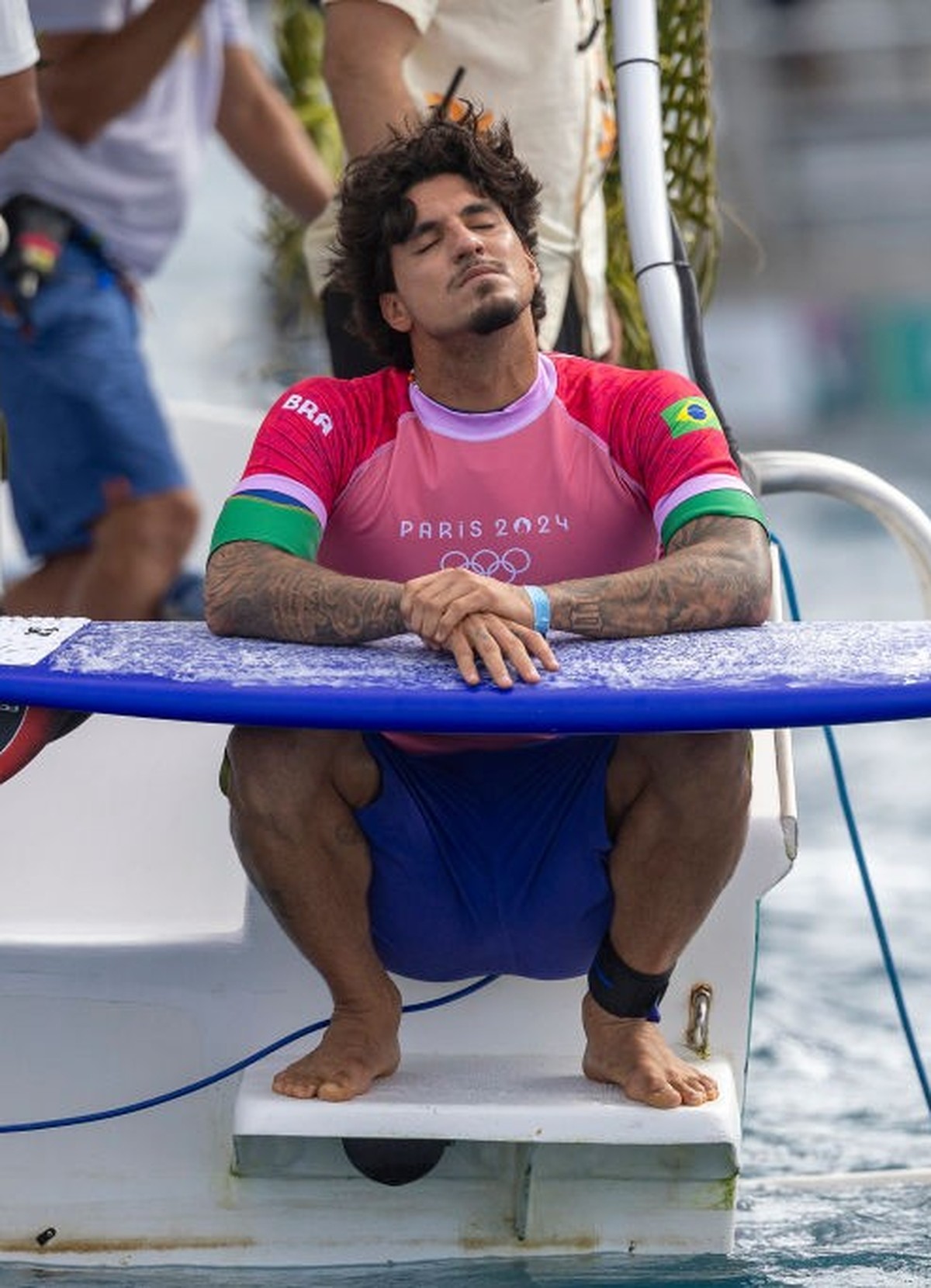TEAHUPO'O, FRENCH POLYNESIA - JULY 29: Gabriel Medina of Team Brazil focuses prior to his heat during round three of surfing on day three of the Olympic Games Paris 2024 on July 29, 2024 in Teahu ...
