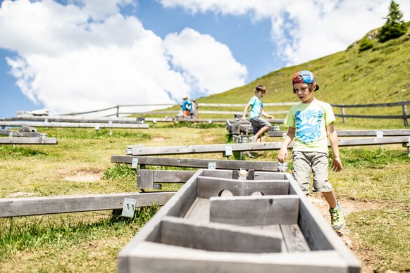 Kugelbahnen Schweiz Wandern Familien Kinder Rauszeit Lenzerheide Scharmoin