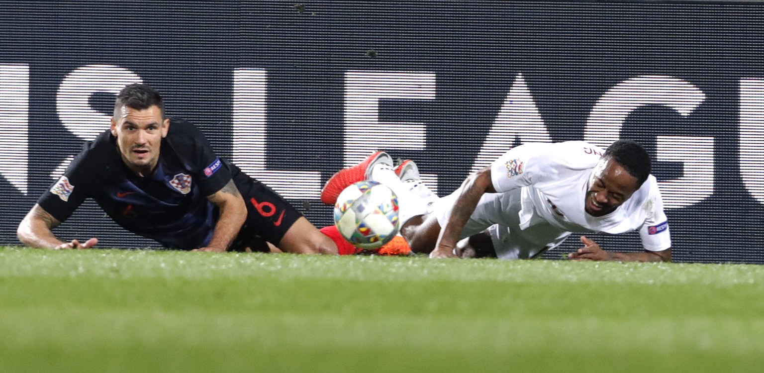 epa07089468 England&#039;s Raheem Sterling (R) in action against Croatia&#039;s Dejan Lovren during the UEFA Nations League match between Croatia and England at Rujevica stadium in Rijeka, Croatia, 12 ...