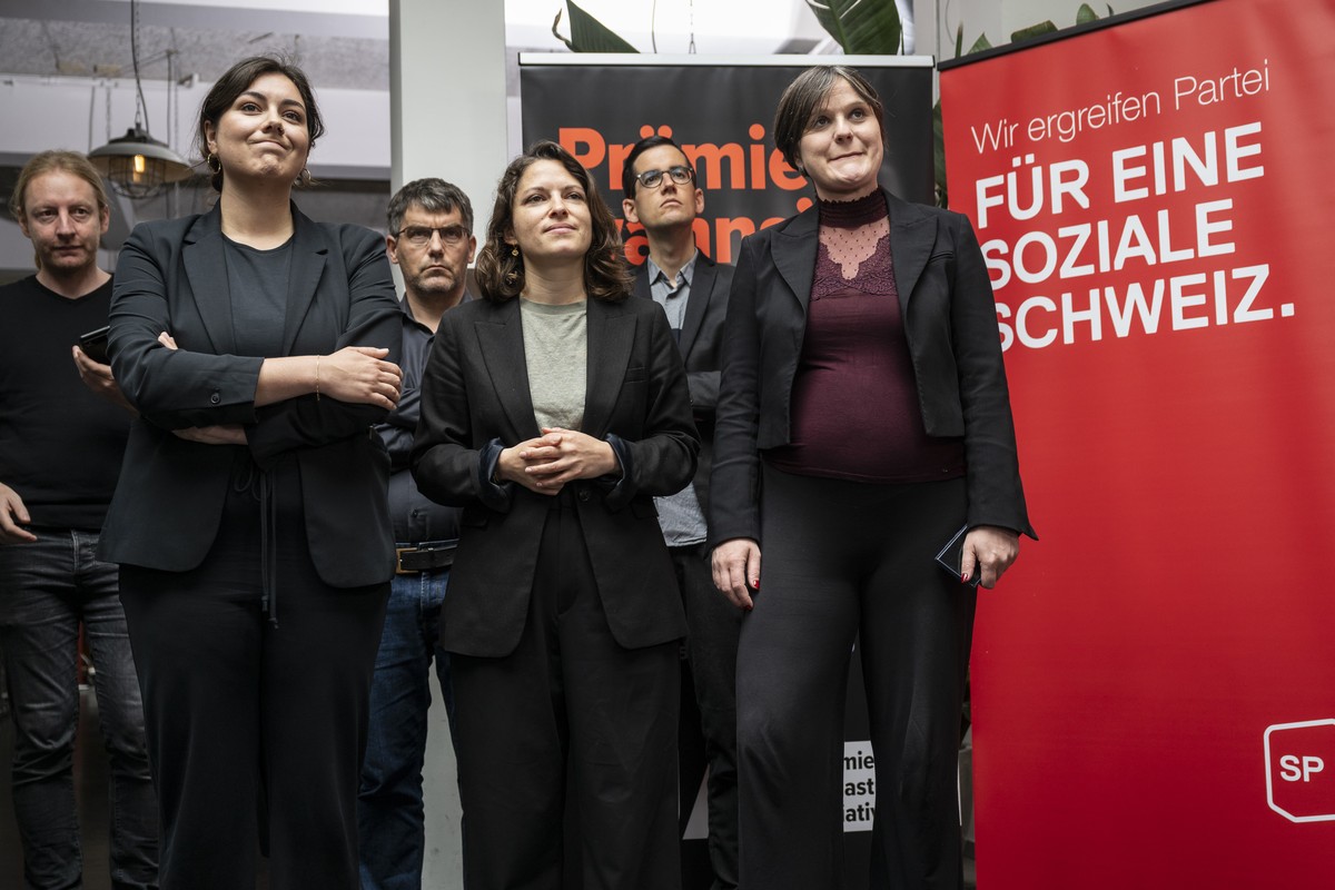 Tom Cassee, SP Generalsekretaer, Nationalraetin Samira Marti, SP-BL, Co-Fraktionschefin, Nationalrat Roger Nordmann, SP-VD, SP Co-Praesidentin Mattea Meyer, SP-ZH, Reto Wyss, Gesundheitsexperte beim S ...