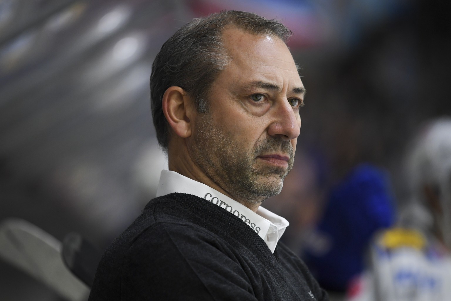 Kloten&#039;s Cheftrainer Andre Roetheli, im Spiel der Eishockey Swiss League zwischen dem EHC Winterthur und dem EHC Kloten, am Freitag, 21. September 2018, in der Zielbau Arena in Winterthur. (KEYST ...