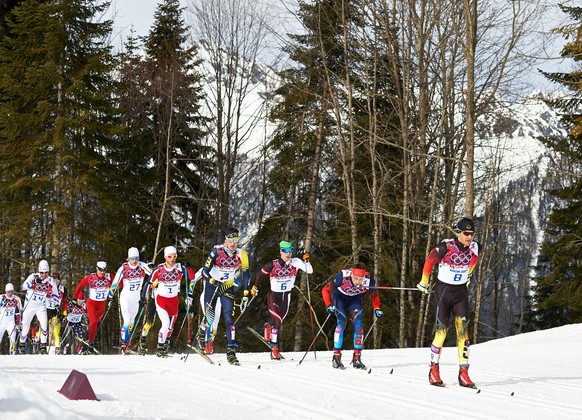 Dario Cologna (Nummer 21) hat eine ganz besondere Ausstrahlung auf der Loipe.