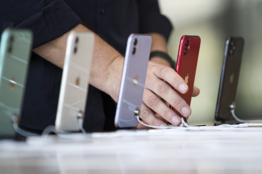 epa07855154 The new iPhone 11 is displayed at an Apple store during the launch of new iPhone 11 and iPhone 11 Pro at Dubai Mall in Dubai, United Arab Emirates, 20 September 2019. EPA/MAHMOUD KHALED