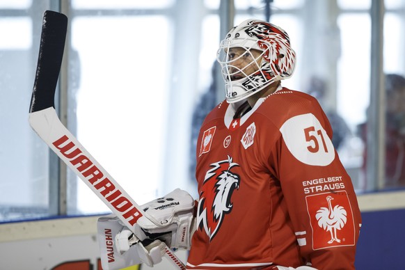 Lausanne&#039;s goaltender Tobias Stephan skates, during the Champions Hockey League game between Lausanne HC and Lathi Pelicans, at the ice stadium Yverdon, in Yverdon-Las-Bains, Switzerland, Sunday, ...