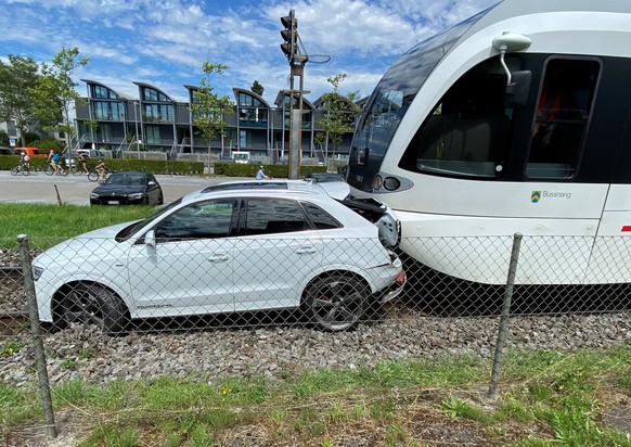 Bottighofen Kollision Bahnübergang