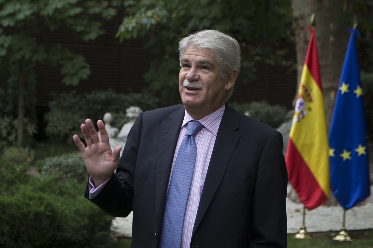 Spain's Foreign Minister Alfonso Dastis talks before an interview with The Associated Press about the Catalonia's referendum at the Foreign Ministry in Madrid, Spain, Saturday, Sept. 30, 201 ...
