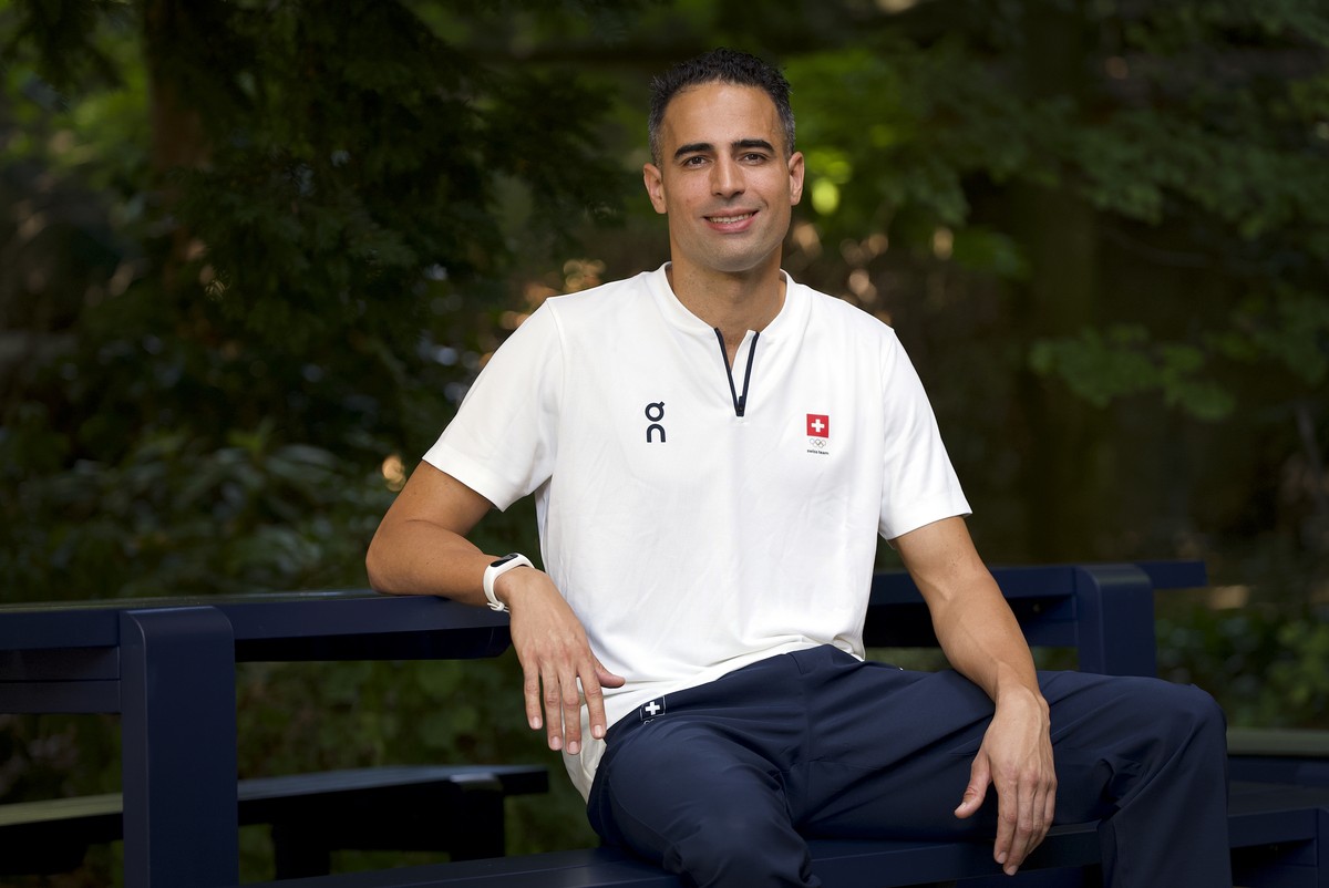 Switzerland's Modern Pentathlon Athlete Alexandre Daellenbach, poses at the Maison Suisse during a press conference at the 2024 Paris Summer Olympics in Paris, France, Tuesday, August 6, 2024. (K ...