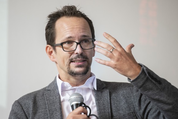 Balthasar Glaettli, Nationalrat GPS-ZH, spricht am Abstimmungsfest des Komitees &quot;Ja zur Fair-Food-Initiative&quot; in der Aula des Progr, in Bern, am Sonntag, 23. September 2018. Die Schweizer St ...