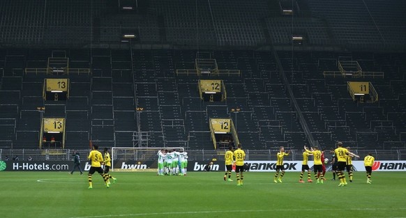 Die Südtribüne ist heute gähnend leer.