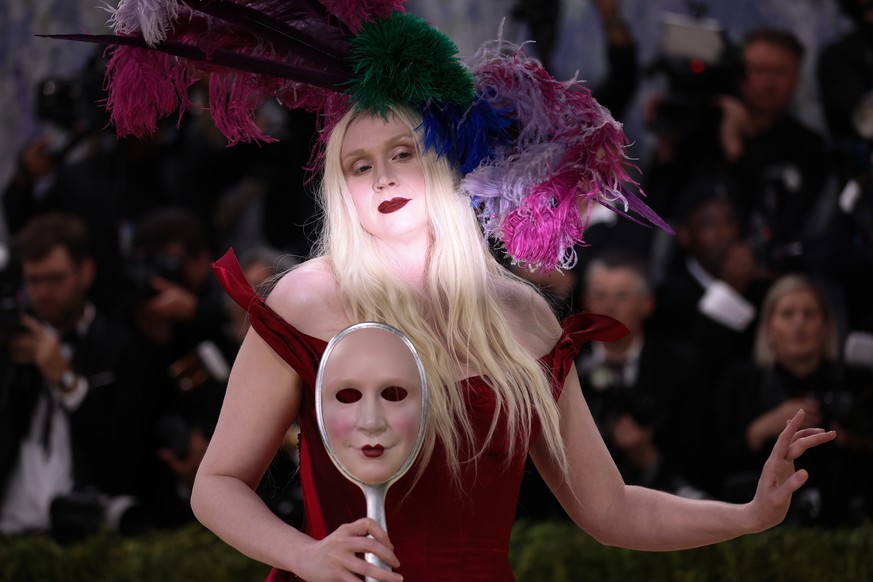 epa12933008 British actress Gwendoline Christie poses on the red carpet for the 2026 Met Gala, the annual benefit for the Metropolitan Museum of Art's Costume Institute, in New York, New York, US ...