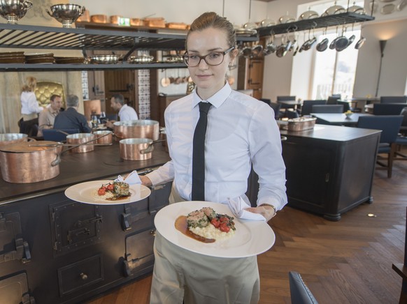 Innenansicht im Restaurant Ritz Coffier im Hotel Palace waehrend einer Medienbesichtigung im Buergenstock Hotel im Buergenstock Resort vom Mittwoch, 17. Mai 2017, auf dem Buergenstock im Kanton Nidwal ...