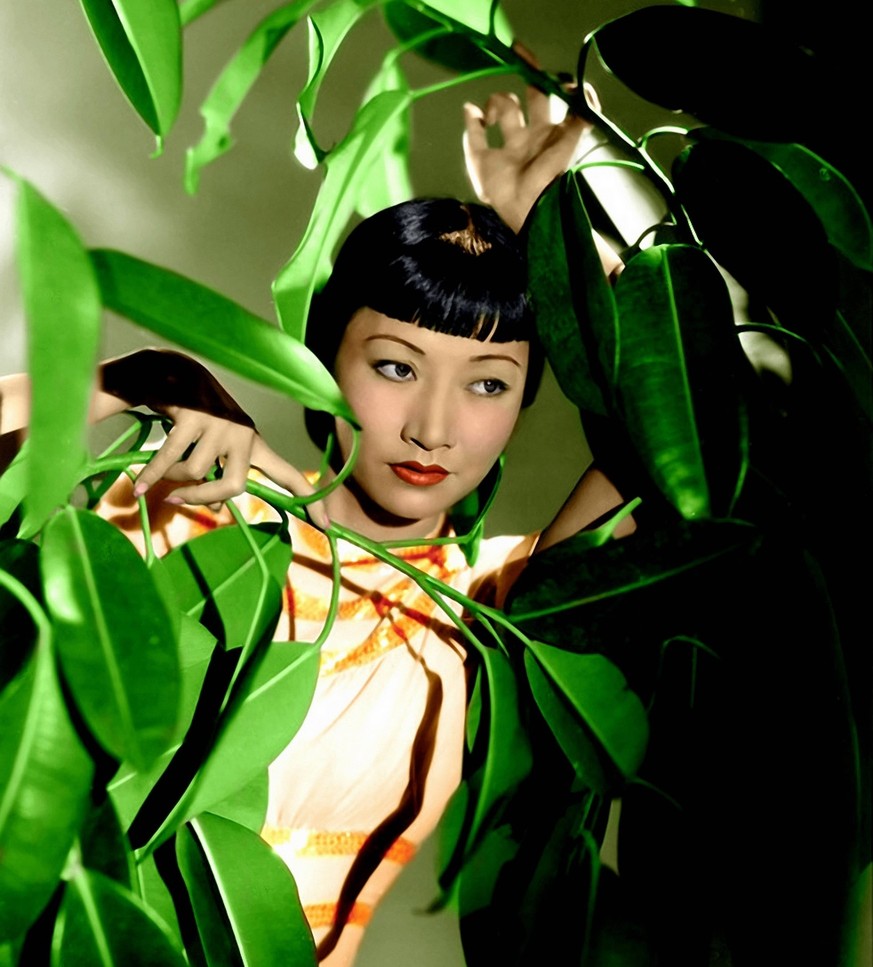Anna May Wong 7 1933 !AUFNAHMEDATUM GESCHƒTZT! PUBLICATIONxINxGERxSUIxAUTxONLY

Anna May Wong 7 1933 date estimated PUBLICATIONxINxGERxSUIxAUTxONLY