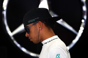 Lewis Hamilton setzt seinen Erfolgskurs in Bahrain fort.&nbsp;