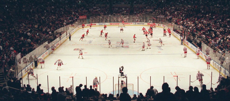 NHL-Nostalgie – sperrige Klappstühle, viel Papierkram und Festnetz-Telefone