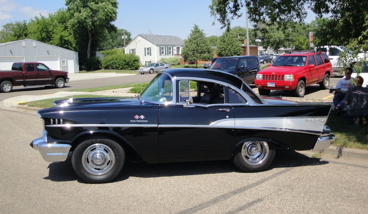 chevrolet 1957 belair shorty kustom auto https://commons.wikimedia.org/wiki/File:Flickr_-_DVS1mn_-_57_Chevrolet_Bel_Air_Shorty.jpg