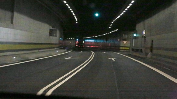 Italien, Urlaub Autobahn A2, Autostrada, Gotthard Tunnel, , *** Italy, vacation A2 freeway, Autostrada, Gotthard tunnel, ,