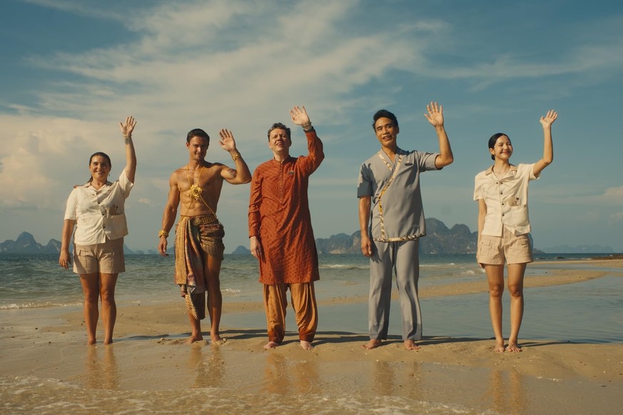 Dom Hetrakul, Morgana O&#039;Reilly, Christian Friedel, Arnas Fedaravicius, and Lalisa Manobal in The White Lotus (2021)