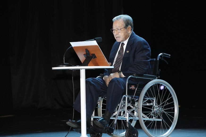 epa06832377 (FILE) - South Korean Former Prime Minister Kim Jong-pil gives a congratulatory address during a ceremony in Seoul, South Korea, 22 September 2015 (reissued 23 June 2018). South Korean For ...