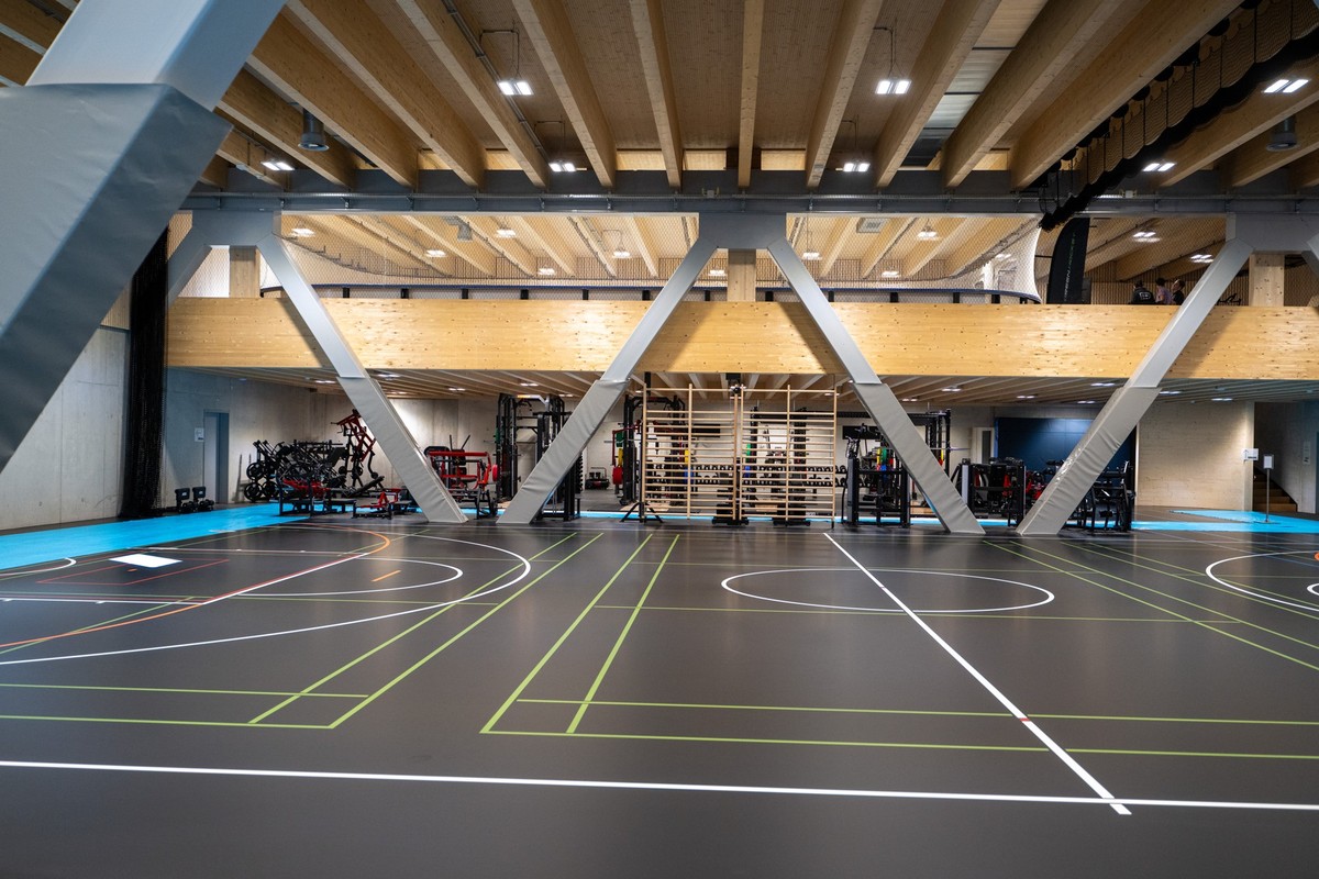 Der Athletikraum im Campus. Die SCL Tigers stellen waehrend eines Rundgangs ihren Neubau den Campus vor, mit zweitem Eisfeld und allerhand Schnokus, am Freitag 6. September 2024 in LANGNAU. Foto: Marc ...