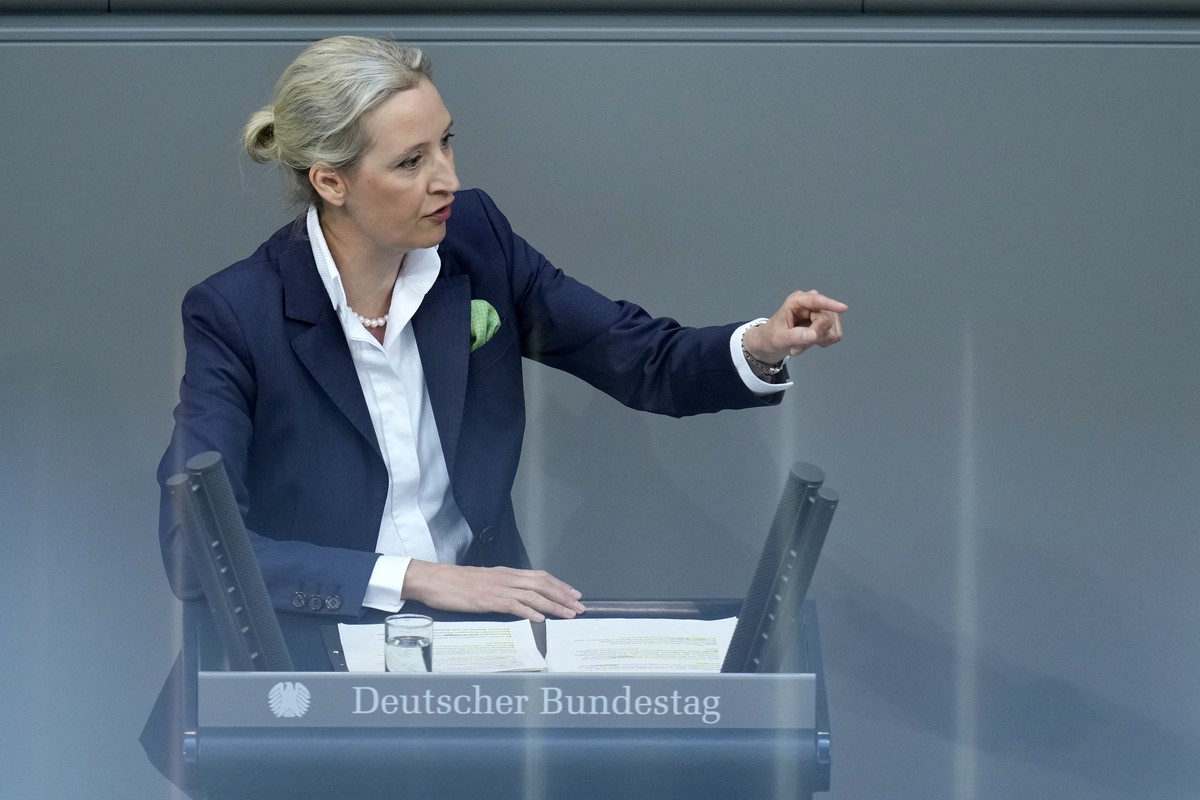 Alice Weidel, top candidate of the Alternative for Germany, AfD, speaks during the last parliament session ahead of national's elections, at the Bundestag parliament in Berlin, Germany, Tuesday,  ...