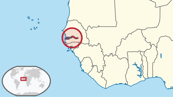 Gambia ist etwa vier Mal kleiner als die Schweiz und hat auch etwa vier Mal weniger Einwohner.