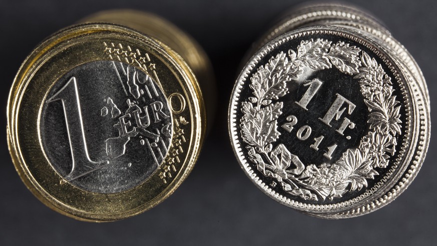 Wackliges Gleichgewicht: Der Euro schwächelt mal wieder.