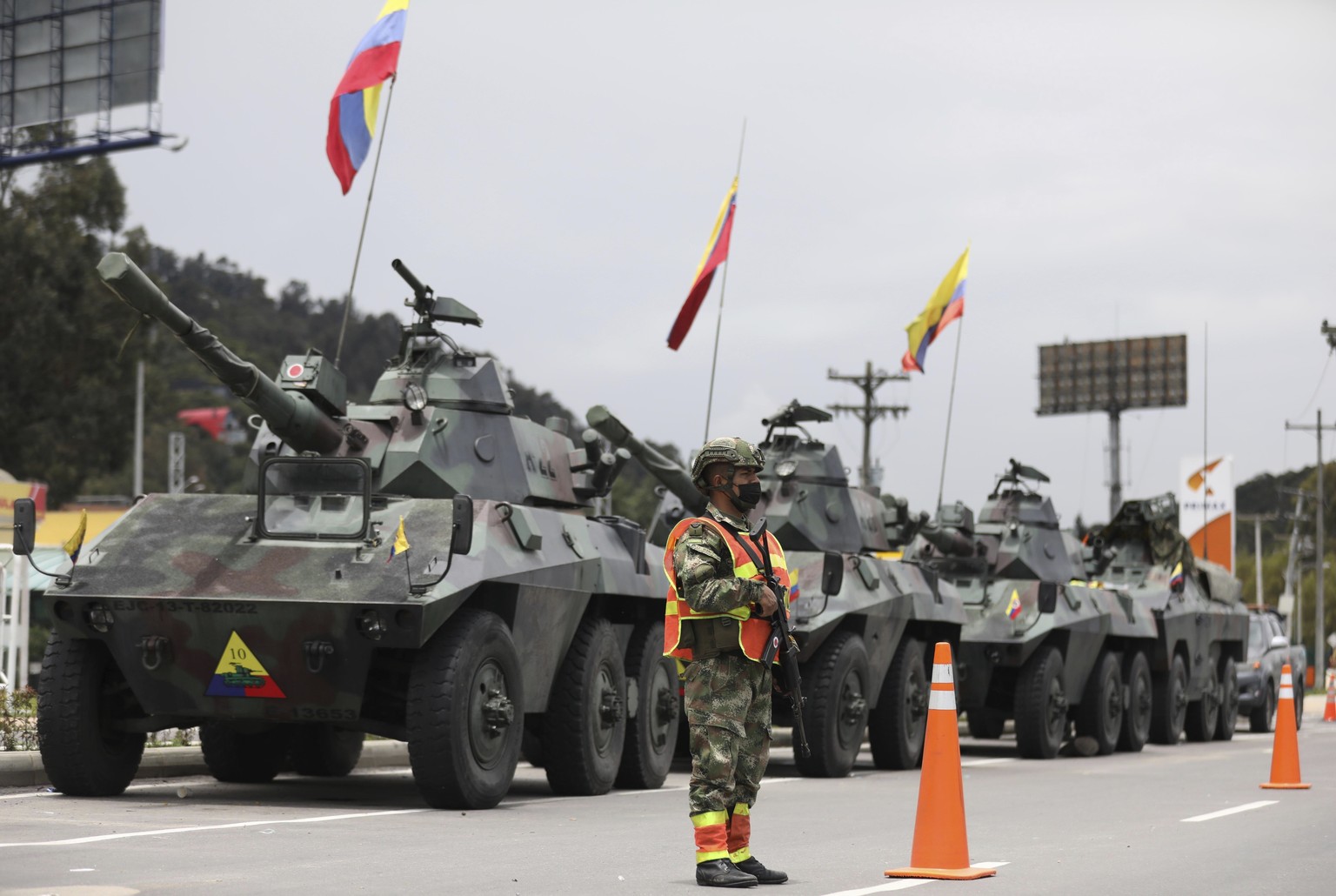 Präsident Duque schickt das Militär auf die Strassen.