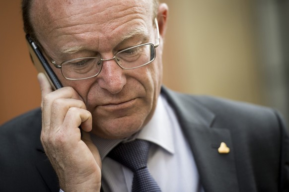 L&#039;UDC Jean-Luc Addor, lors du du second tour des elections au Conseil d&#039;Etat valaisan ce dimanche 19 mars 2017 a Sion. (KEYSTONE/Olivier Maire)