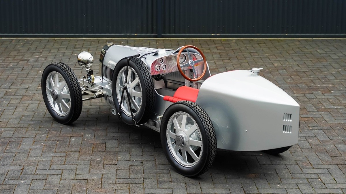 The Little Car Company Bicester England retro auto design bugatti aston martin ferrari https://thelittlecar.co/