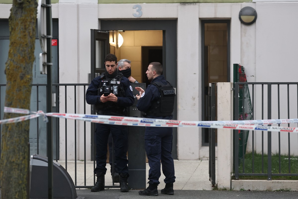 La police sur les lieux du drame, mardi 26 décembre.