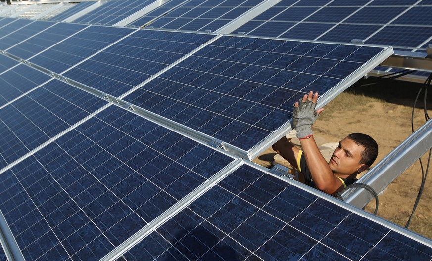 Bau eines Solarparks in Deutschland. In den USA nimmt Apple eine Vorreiterrolle ein.