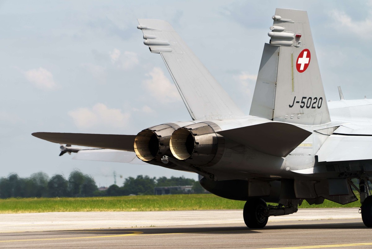 Un avion F/A-18 de l'Armee Suisse ce jeudi 5 juin 2025, lors d'un entraînement sur la base aerienne de l'armee italienne d'Istrana en Italie.