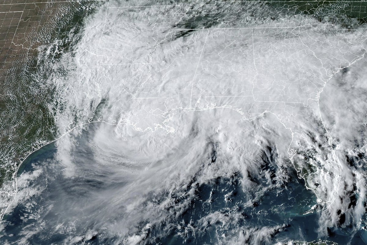 This GOES-16 GeoColor satellite image taken at 4:01 p.m. EDT and provided by National Oceanic and Atmospheric Administration (NOAA) shows Tropical Storm Francine as it approaches landfall over Louisia ...